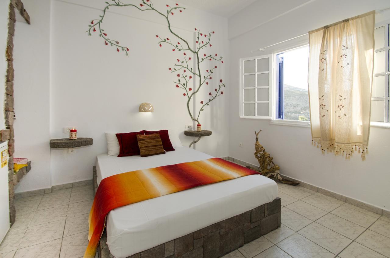 Bella Vista Hotel Adamantas  Buitenkant foto