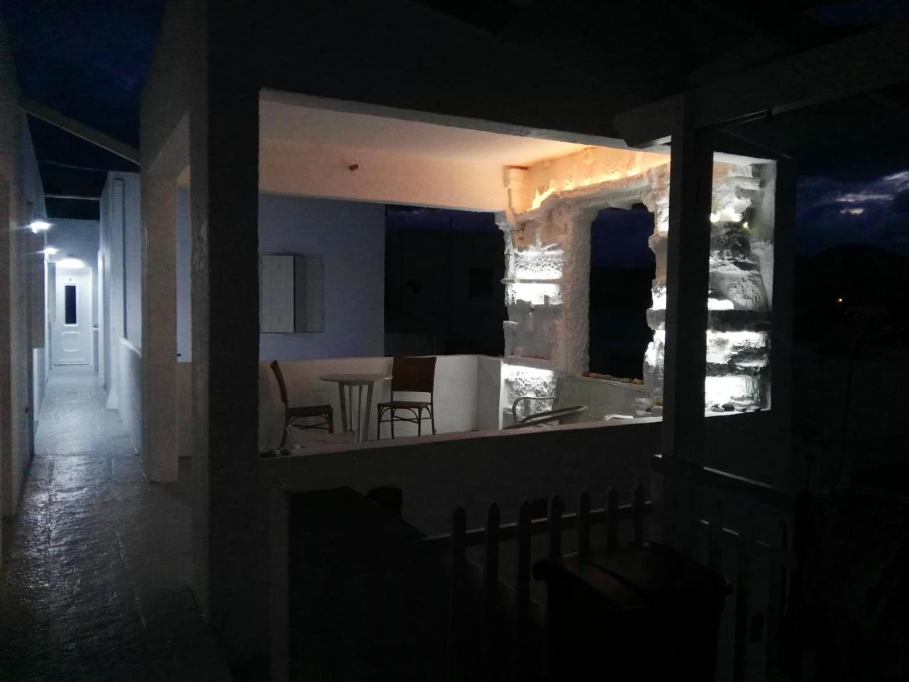 Bella Vista Hotel Adamantas  Buitenkant foto
